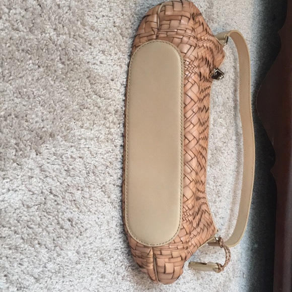 Cole Haan light tan shoulder bag - Picture 2 of 6